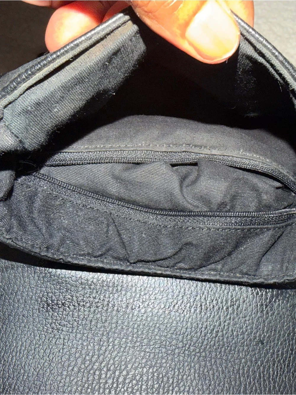 Esprit Black Leather Men's Shoulder Bag